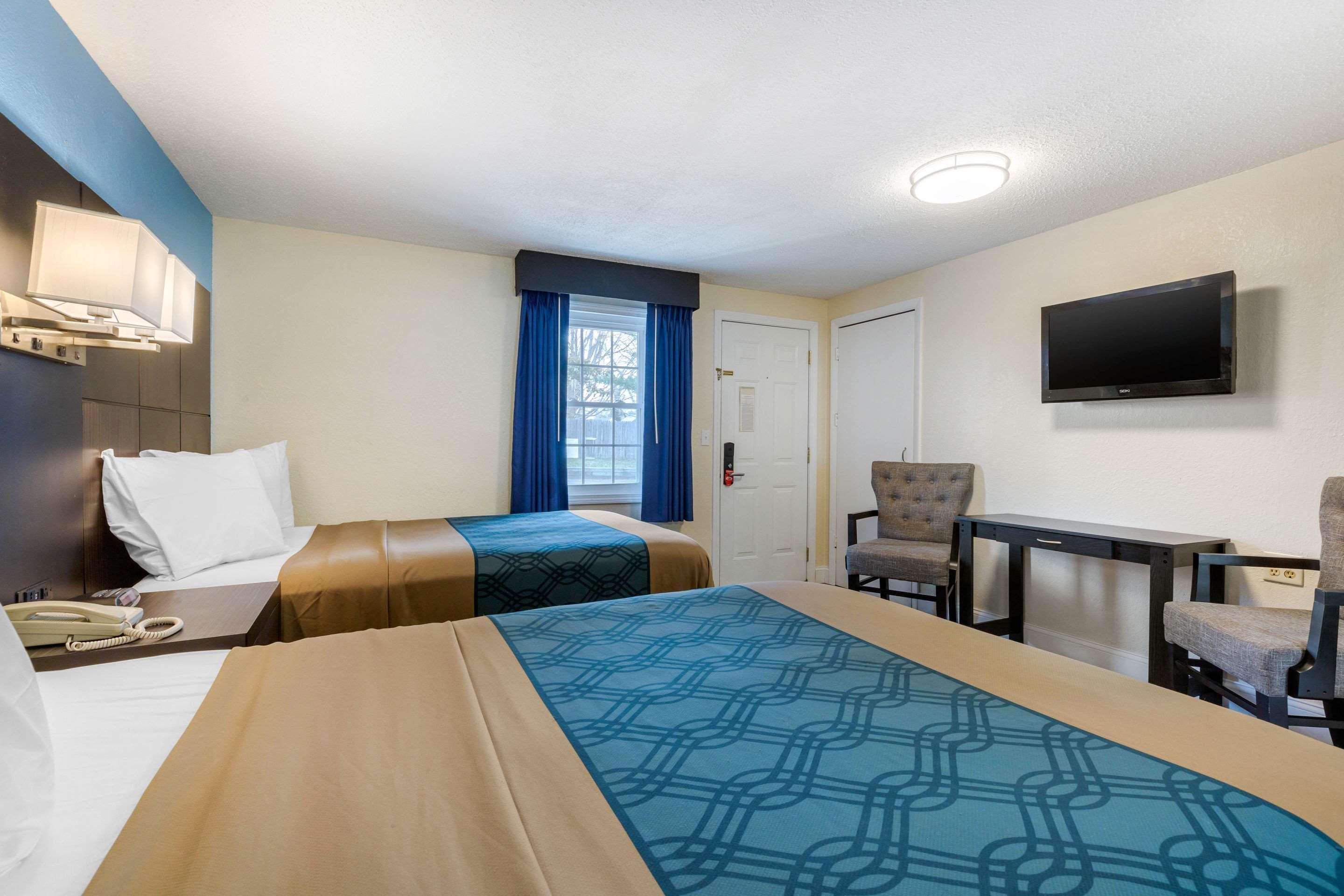 Econo Lodge By Choice - Cape Cod West Yarmouth Bagian luar foto