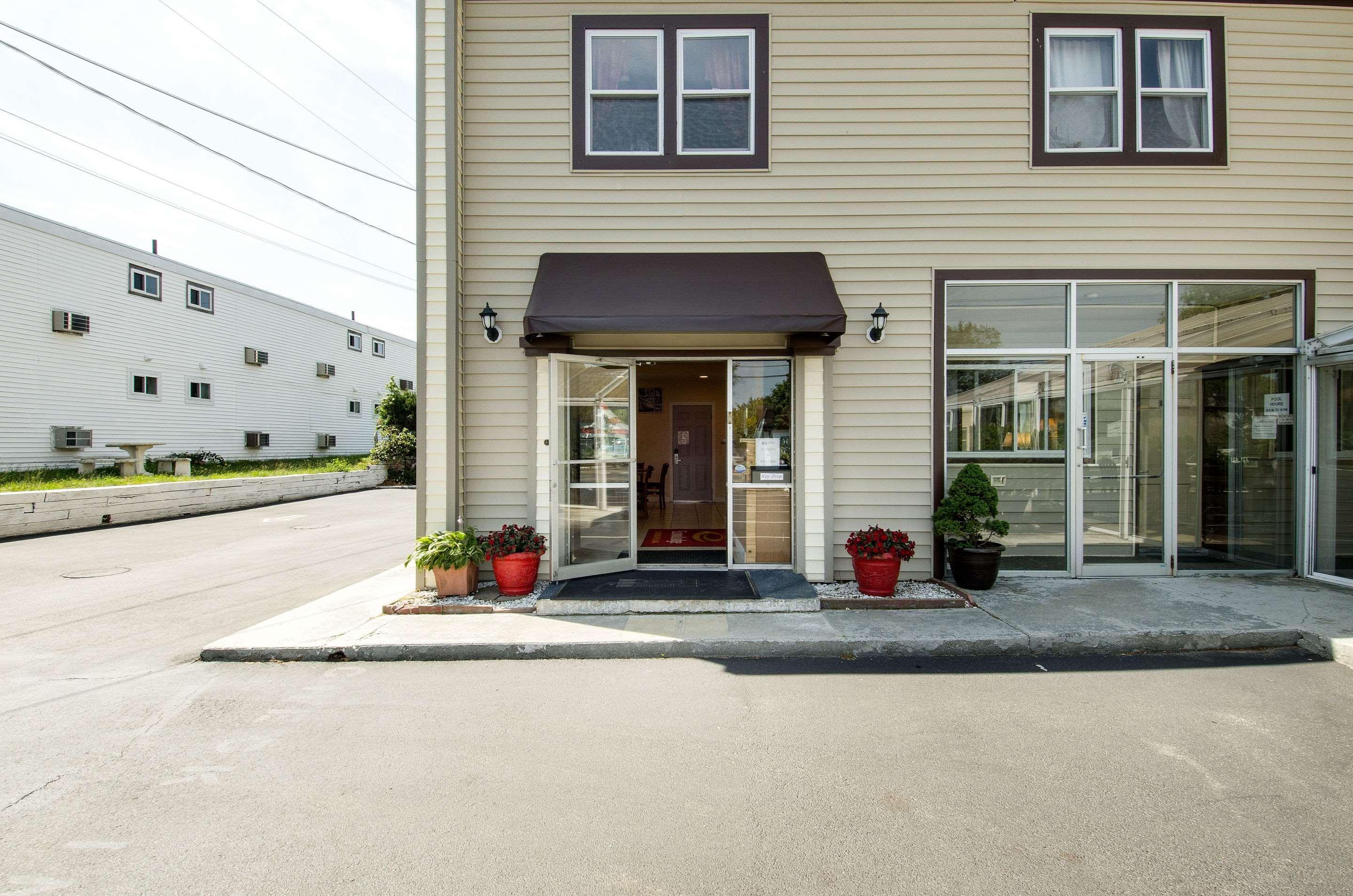 Econo Lodge By Choice - Cape Cod West Yarmouth Bagian luar foto