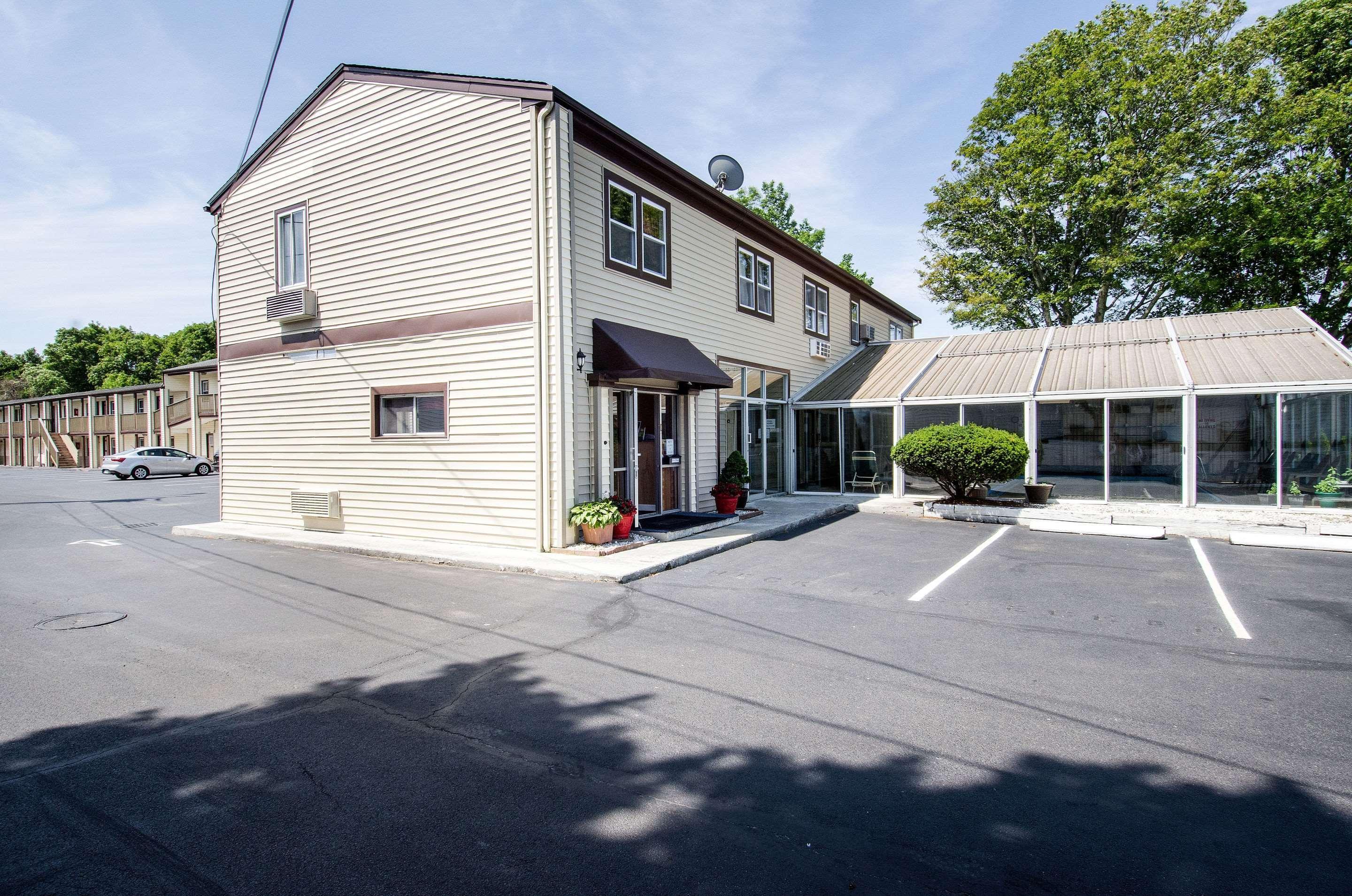 Econo Lodge By Choice - Cape Cod West Yarmouth Bagian luar foto